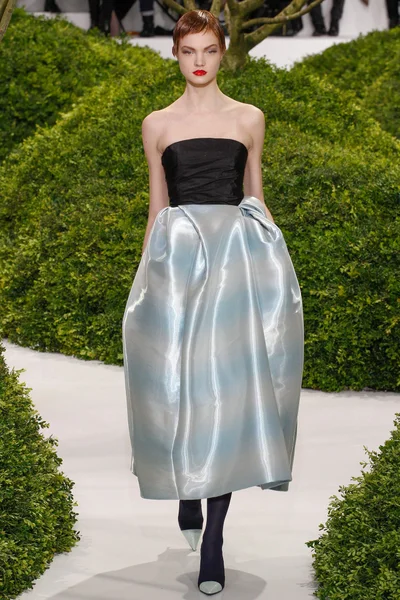 Look 2